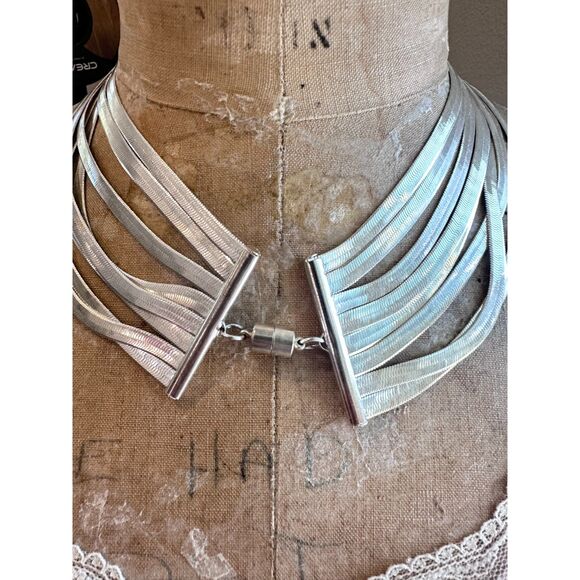 Silver Plated 8 Strand Herringbone Necklace Magnetic clasp - Picture 3 of 3